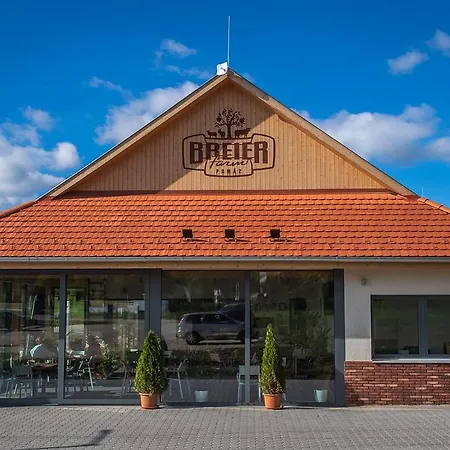 Breier Farm - Tanya Panzio Bed & Breakfast