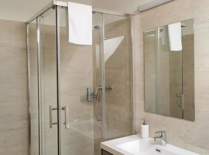 Bed and breakfast Breier Farm - Tanya Panzió 4*